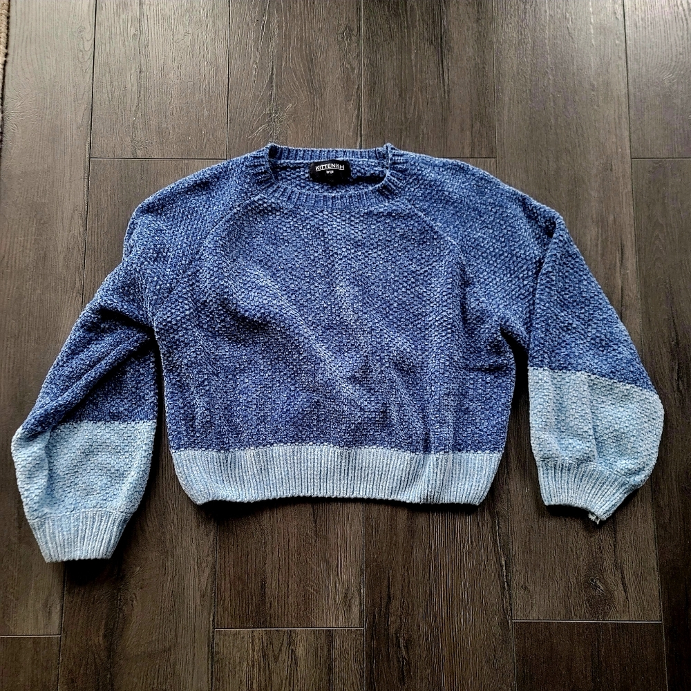 Blue Kittenish Chenille Crewneck Sweater | Size Large | Colorblock & Puff Sleeve